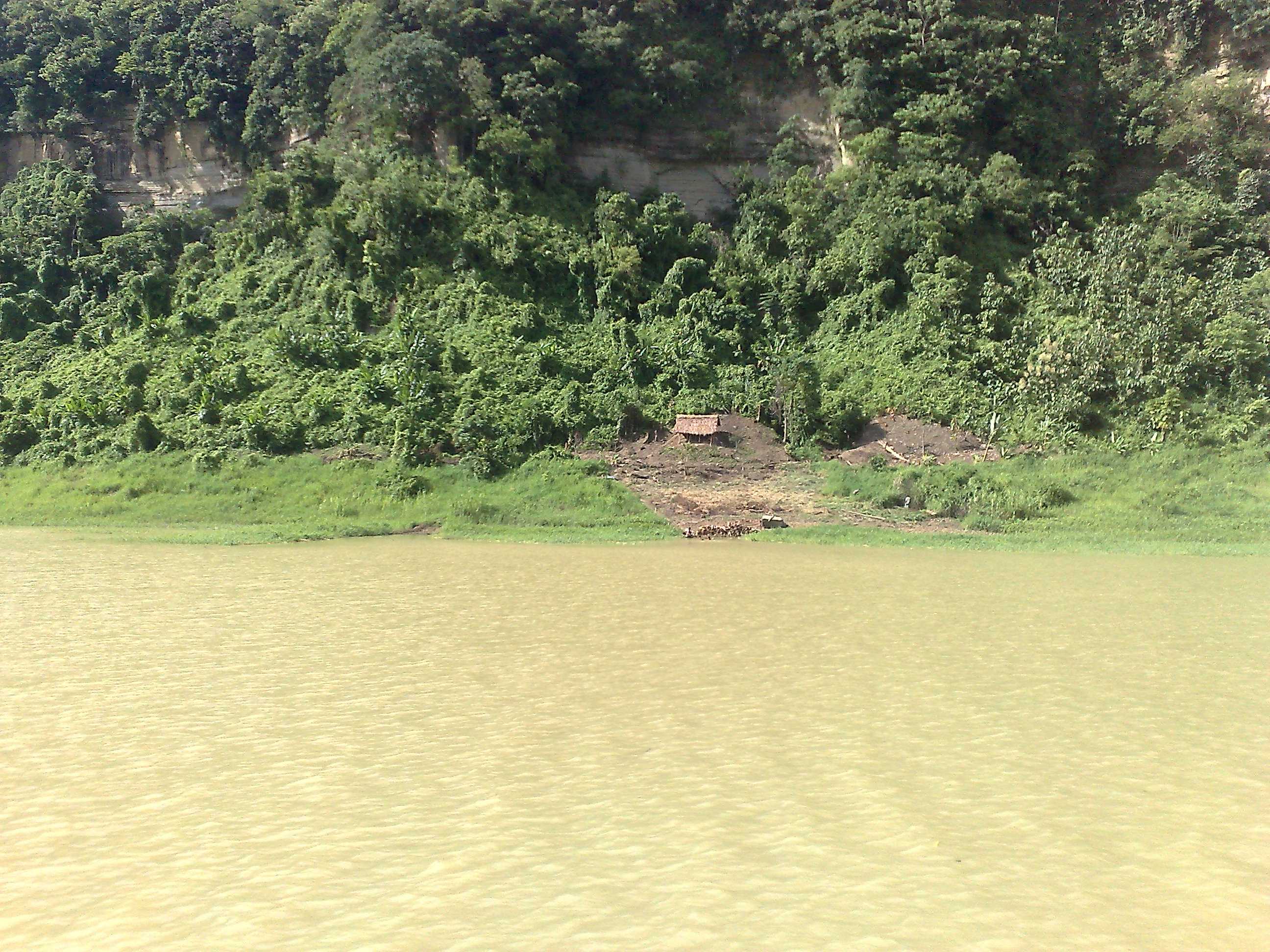 পার্বত্য চট্টগ্রামের রাঙ্গামাটি জেলার দৃশ্য। ছবি: Taufiquehossain88 / উইকিমিডিয়া কমন্স (CC BY-SA 4.0)