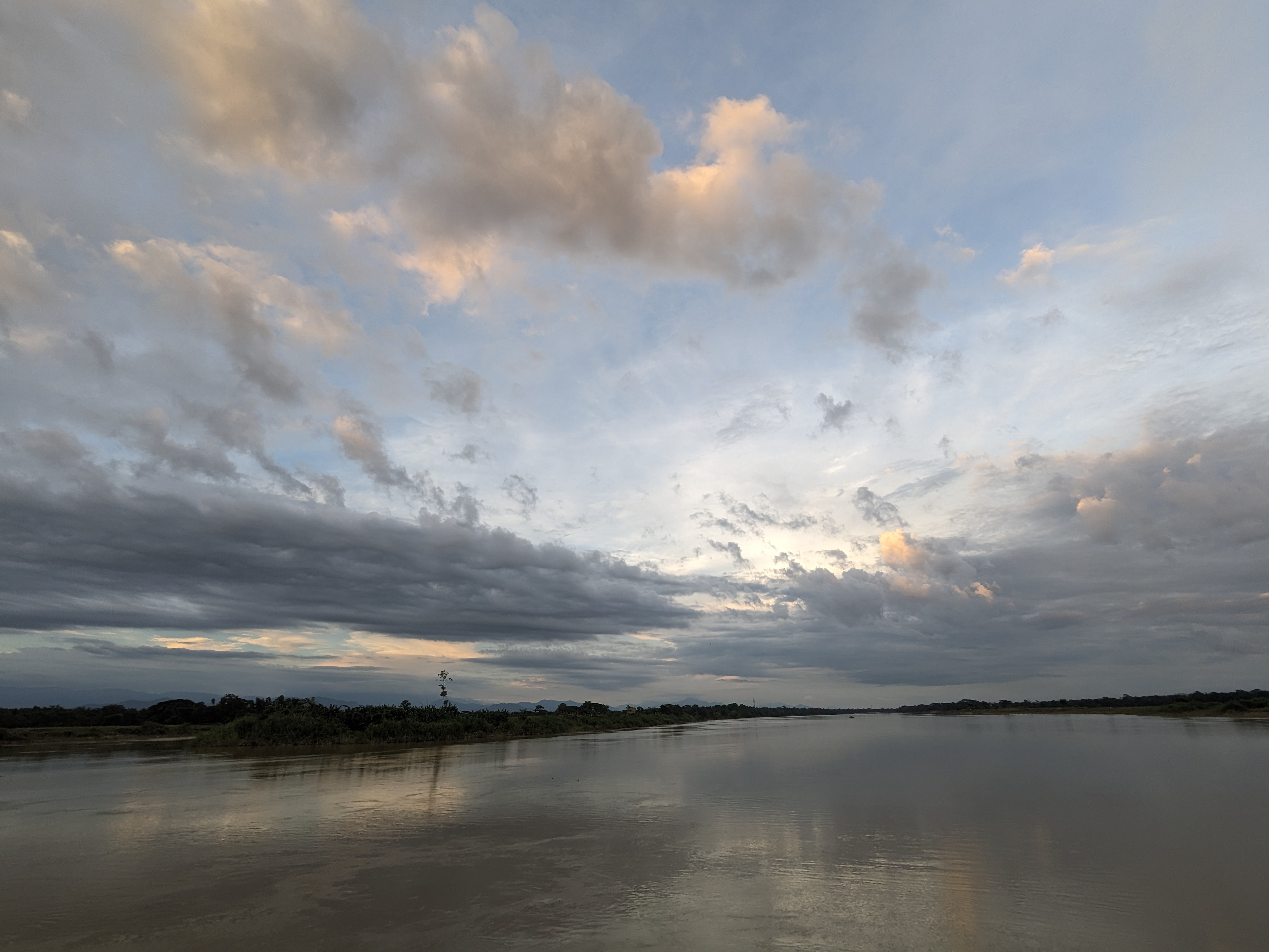 জকিগঞ্জে বরাক নদী ভাগ হয়ে সুরমা ও কুশিয়ারার জন্ম। ছবি: Ahnaf Tahmid Manan / উইকিমিডিয়া কমন্স (CC BY-SA 4.0)