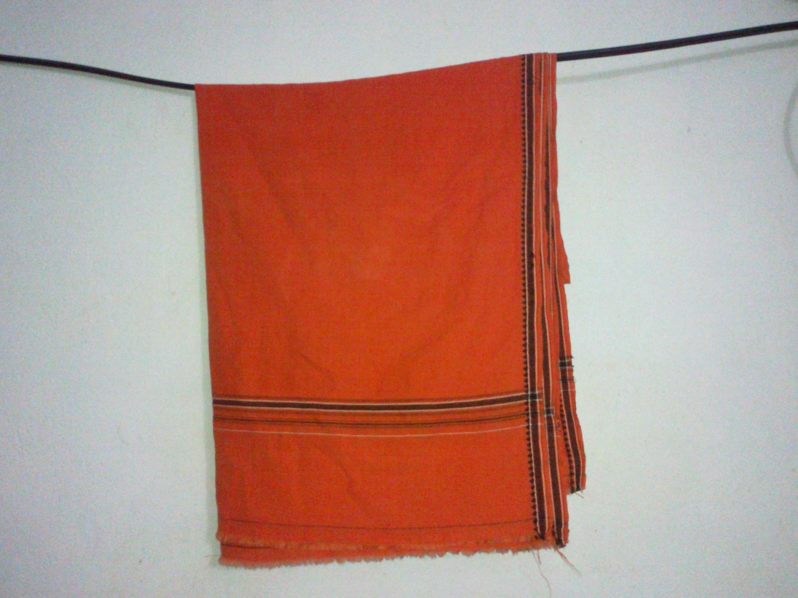 A cotton gamchha, the thin traditional towel of Bangladesh and India and one of the main products woven from Araihazar's re-dyed yarn. Photo: Hellohappy / Wikimedia Commons (CC BY-SA 3.0)